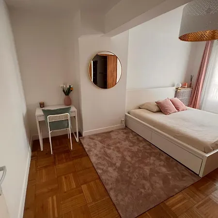 Apartment P19 Super Grand T3 Au Calme
