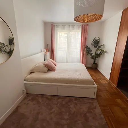 Apartment P19 Super Grand T3 Au Calme Les Pavillons-sous-Bois